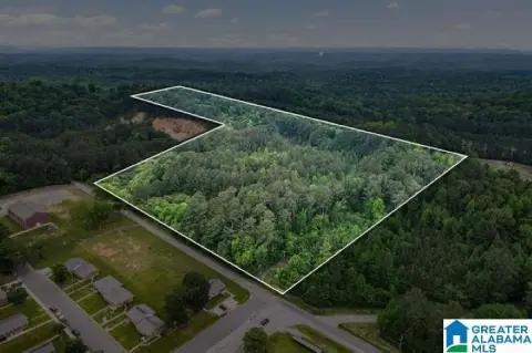 22 Acres Land in LEEDS