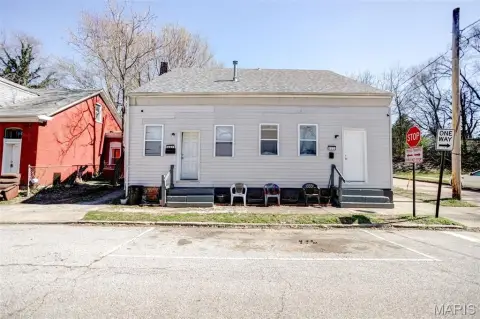 Belleville Duplex: Investment Opportunity