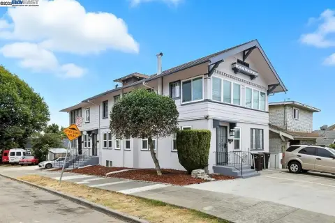 5-Unit Apartment Building