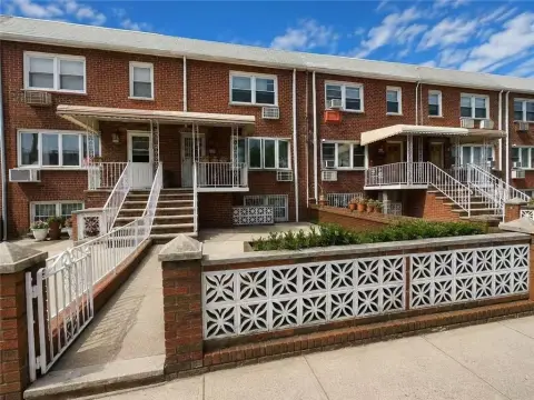 Brick Triplex With Garage