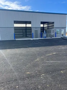 Lexington Flex Space with Warehouse