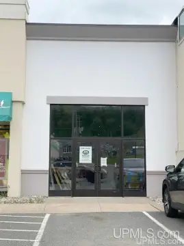 Iron Mountain Retail Space Available