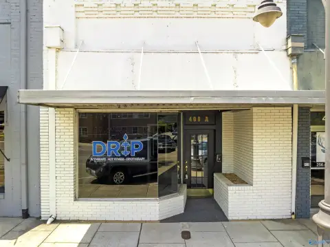 Renovated Downtown Guntersville Commercial Property