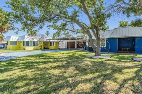 Remodeled Quadplex with Private Yards