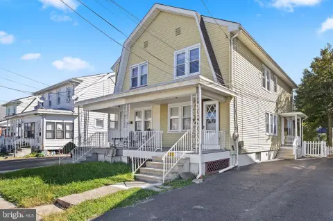 Two-Unit Duplex with Fenced Yard