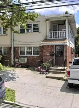 Brick Duplex with Vacant Unit