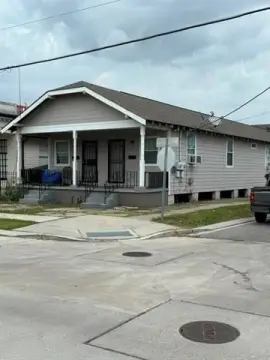 Craftsman-Style Duplex