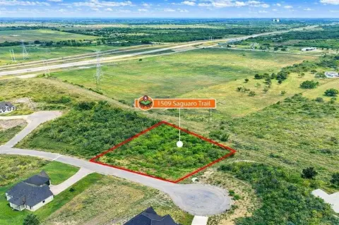 Residential Land in Joshua, Texas