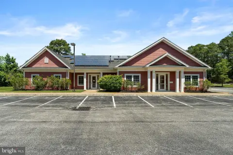 Professional Office Condo with Split Potential