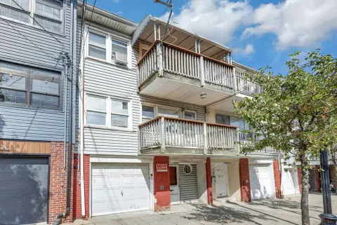 Six-Bedroom Colonial Duplex