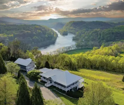 Award-Winning Inn with River Views