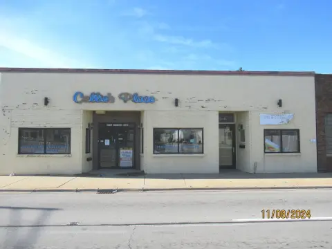 Versatile Commercial Building in Steger