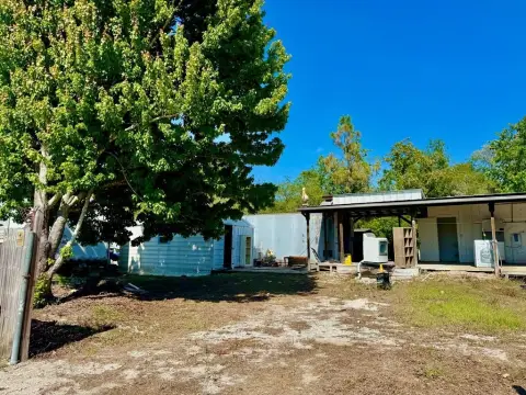 Versatile Commercial Property Near Cedar Key