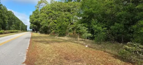 Chiefland Acreage with Septic & Well