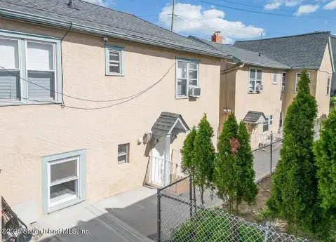 Renovated Quadplex With Two Homes