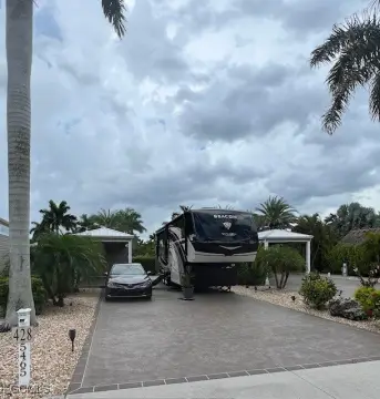 Land with Shed in Fort Myers