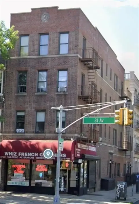 Brooklyn Mixed-Use Building For Sale