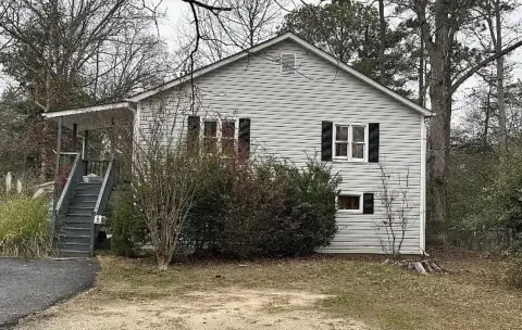 Renovated 2-Unit Duplex