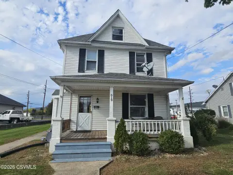 3-Unit Triplex with Detached Garage