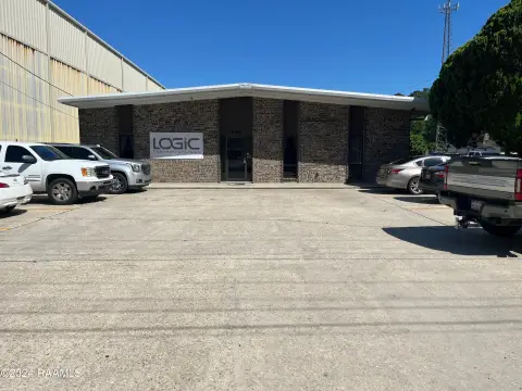 Flex Space with Fenced Yard