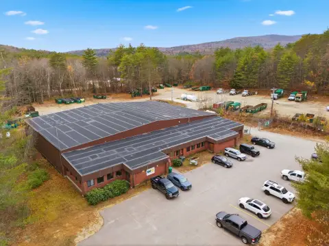 Versatile Industrial Space Near I-93