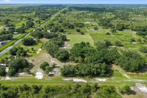 Improved Agricultural Parcel with Pond