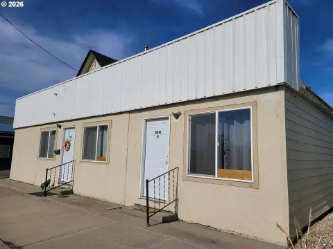 Renovated Multifamily Live-Work Property
