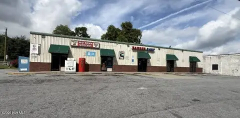NNN Retail Suite on Corner