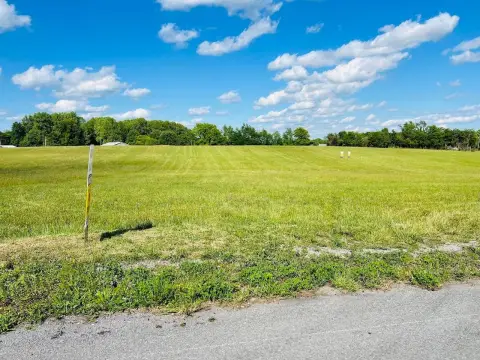 Unrestricted Land Near Lake Cumberland