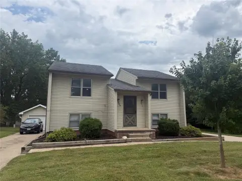 Two-Bedroom Duplex with Garages