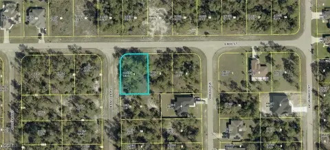Corner Lot in Lehigh Acres