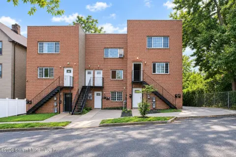 Contemporary Triplex