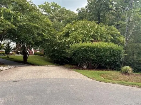 Wooded Lot in Stonehouse