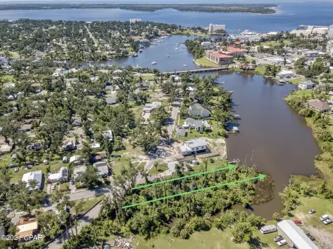 Waterfront Land in Panama City