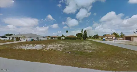 Cape Coral Corner Lot