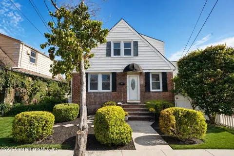 Two-Unit Duplex with Detached Garage