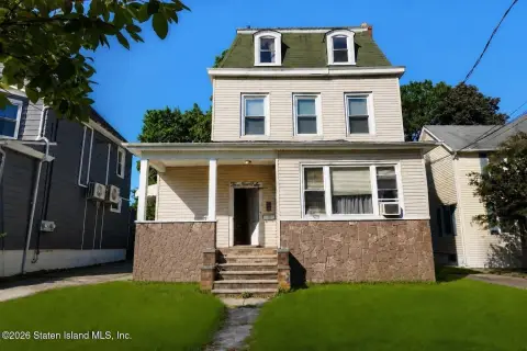 Colonial Duplex with Flexible Layout