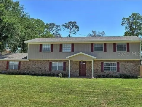 Duplex with Private Pool