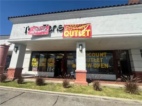 Retail Space in La Habra
