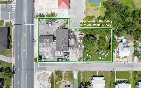 Corner-Lot Auto Shop