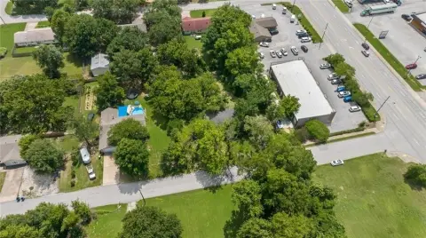 Commercial Land Near Trails