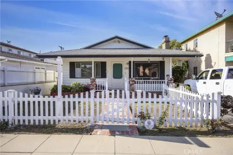 Renovated Four-Unit Quadplex