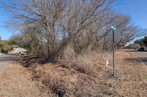 Residential Lot in Bellmead Neighborhood
