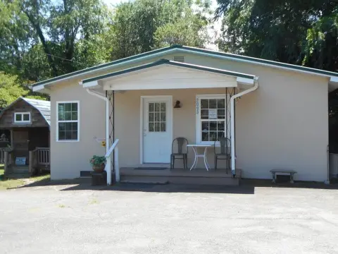 Commercial Property Near Franklin, NC