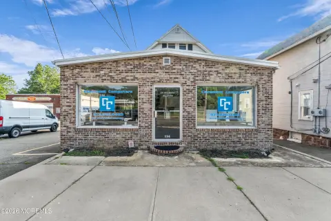 Renovated Leased Mixed-Use Property