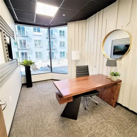 Furnished Office Space in Dallas