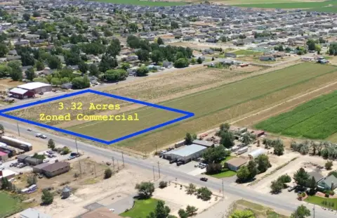 Commercial Land in Growing Area