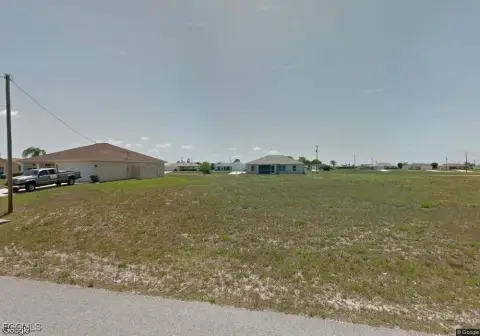 Residential Lot in Cape Coral