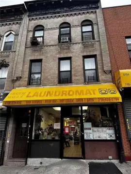 Laundromat Storefront