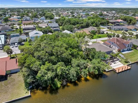 Waterfront Homesite with No Fixed Bridges